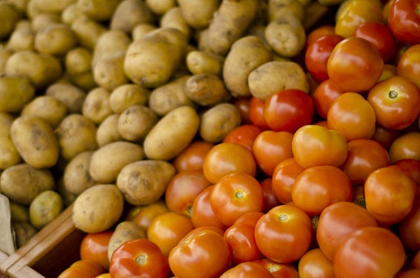 Chia sẻ thông tin khoai tây xào cà chua có độc không