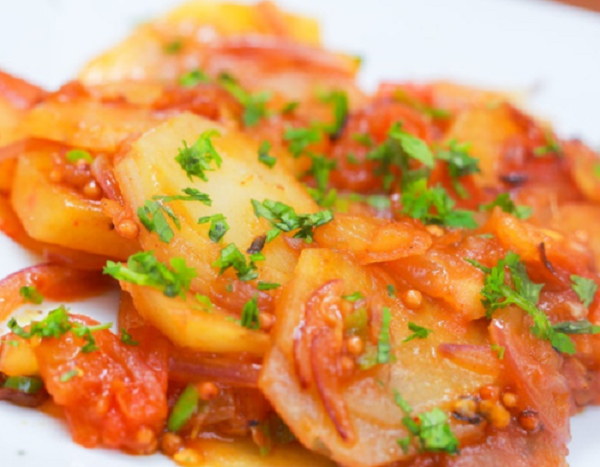 Hướng dẫn về cách làm món khoai tây xào cà chua